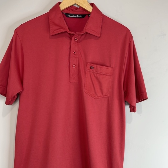 Travis Matthew Men's Golf Featherweight Pocket Polo T-Shirt Salmon Red Classic M - Picture 3 of 13